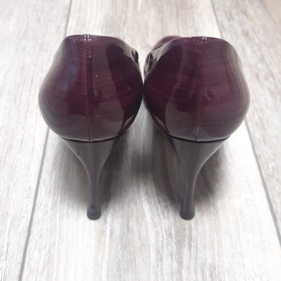 Yves Saint Laurent Purple Ombre Patent Nicole Stilettos Size 37 (6 1/2) - Picture 6 of 13